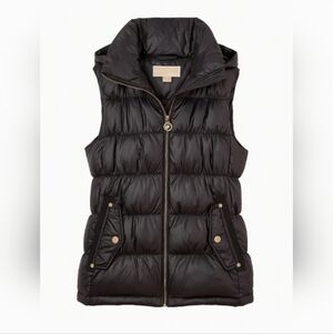 Michael Kors Shiny Women's Black Puffer Winter outoor Vest Gold Zipper Size S.